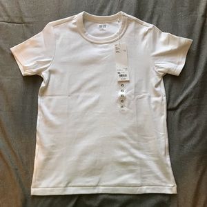 Uniqlo Women’s White U Crew Neck T-Shirt